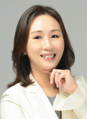 Liona Poon